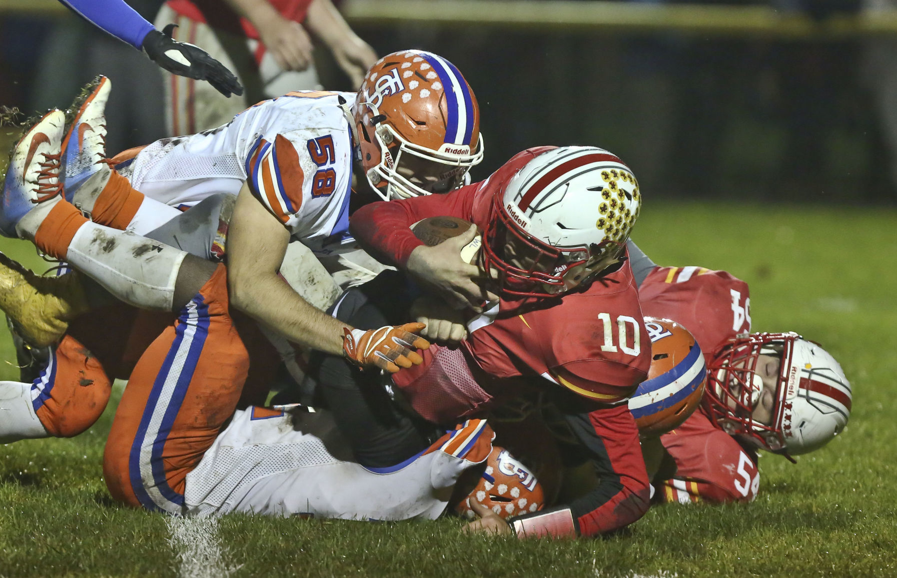 St Teresa over Warrensburg-Latham 26 10.12.18.JPG